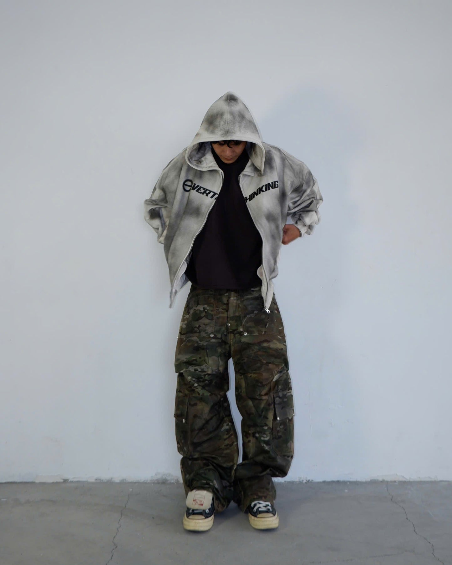 OVERTHINKING WASHED HOODIE ZIP