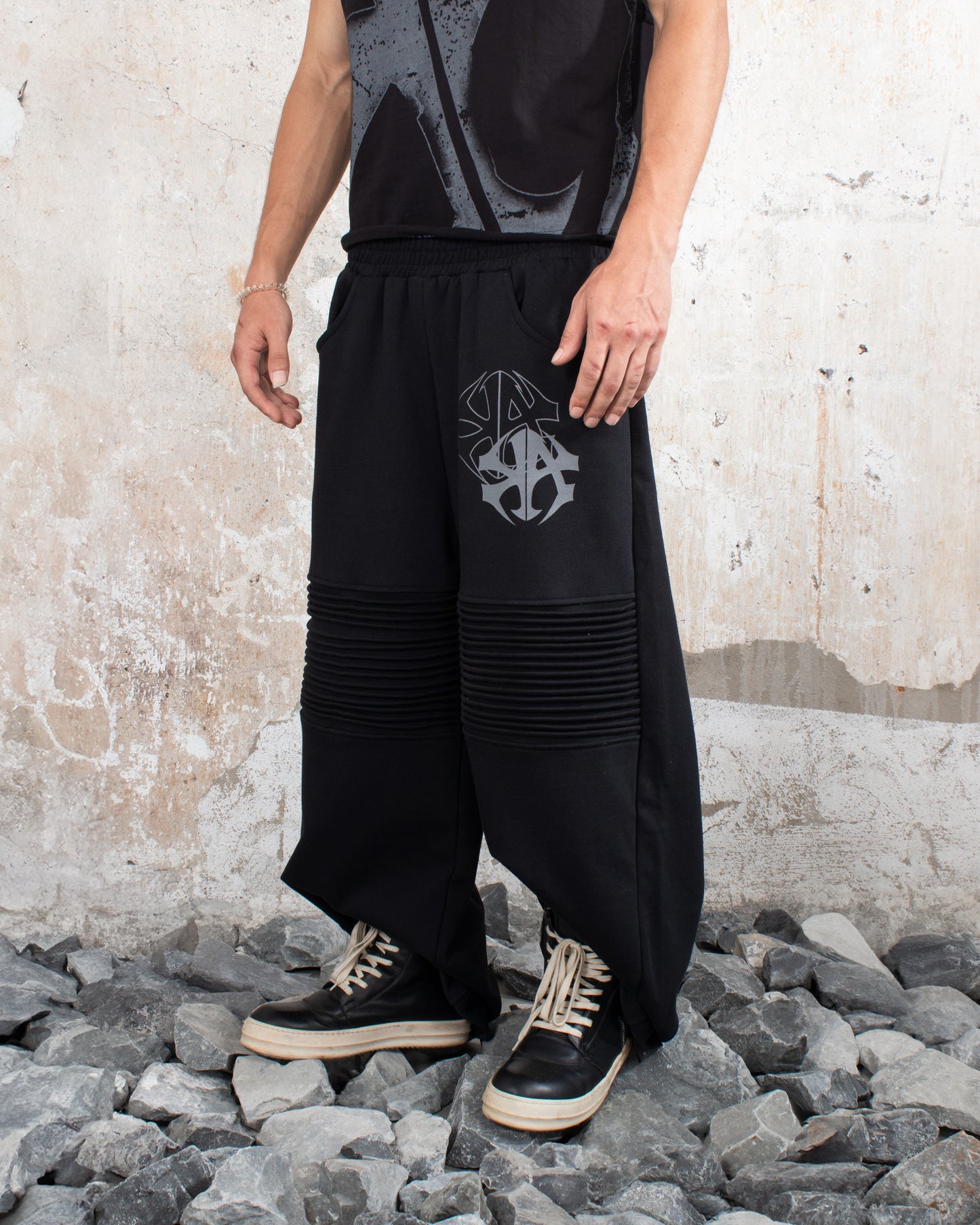 BIKER BLACK SWEATPANTS